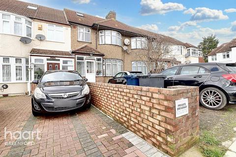 3 bedroom terraced house for sale, St Ursula Road, Southall