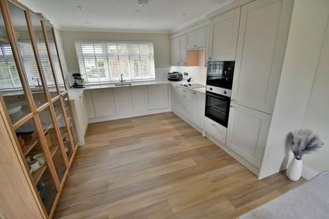 3 bedroom detached bungalow for sale, Glenmoor Road, West Parley, Ferndown, BH22