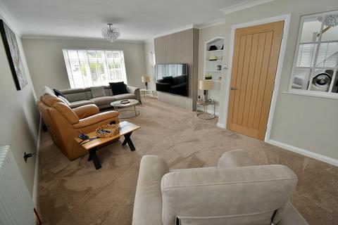 3 bedroom detached bungalow for sale, Glenmoor Road, West Parley, Ferndown, BH22