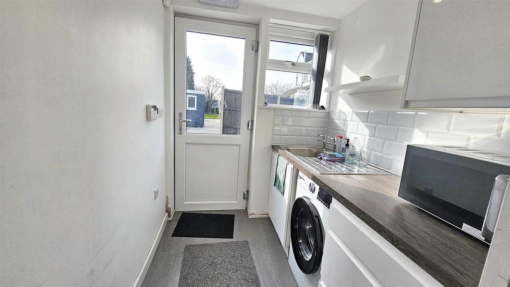 Commercial premises (Utility room)
