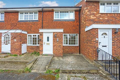 2 bedroom terraced house to rent, Tapestry Close, Sutton SM2