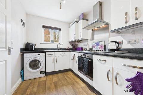 14 Laurel Grove, Uttoxeter, ST14 7EL