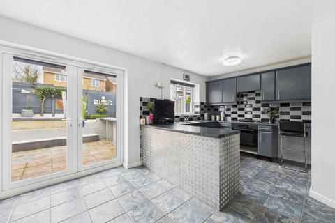 31 Fairplace Close, Bridgend, CF31 5BY