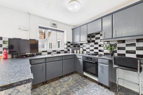 31 Fairplace Close, Bridgend, CF31 5BY