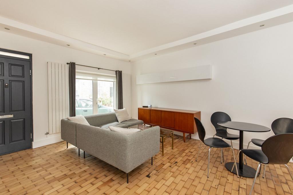 Reception / Kitchen