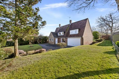 4 bedroom detached house for sale, Hastings Road, Pembury, TN2