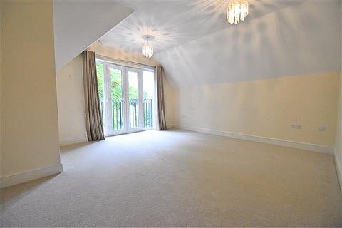 2 bedroom flat to rent, Carew Road, Eastbourne BN21