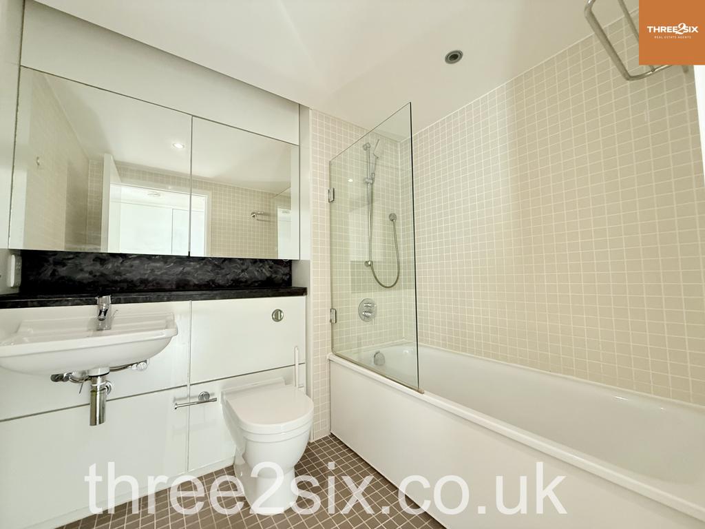 Main bathroom