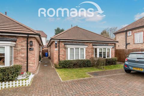 1 bedroom bungalow to rent, Clockhouse Road, Farnborough, Hampshire, GU14