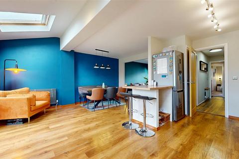 23 Calewen, Two Mile Ash, Milton Keynes, MK8 8LP