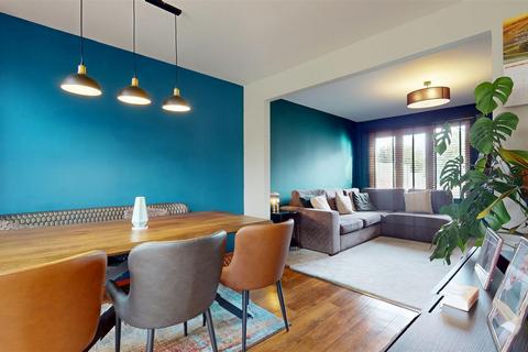 23 Calewen, Two Mile Ash, Milton Keynes, MK8 8LP