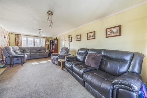 5 bedroom detached house for sale, Bentley Close, Horndean PO8