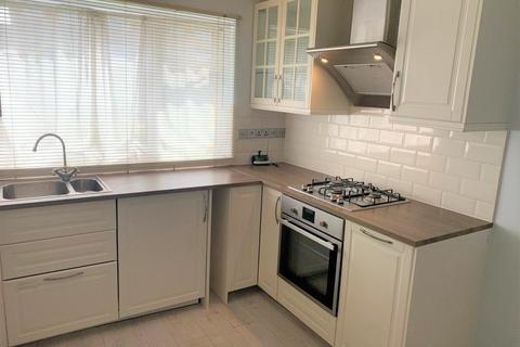 2 bedroom flat to rent, Shurland Avenue, Barnet, EN4