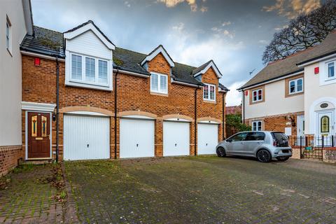 2 bedroom flat for sale, Heneage Drive, West Cross, Swansea