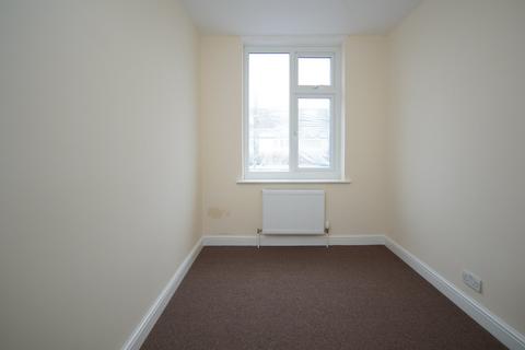 3 bedroom terraced house to rent, Sandling Ave, Bristol BS7