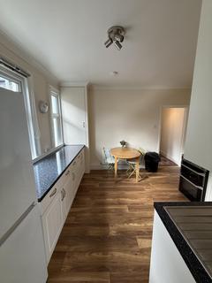 2 bedroom flat to rent, 2 Bedroom Flat For Rent London, N17