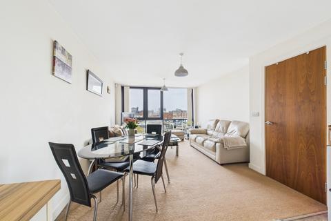 1 bedroom apartment for sale, Freedom Quay, Hull HU1 2BE