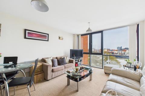 1 bedroom apartment for sale, Freedom Quay, Hull HU1 2BE