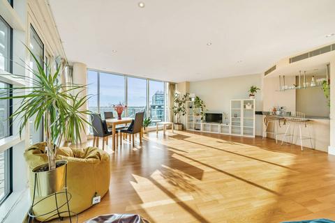 3 bedroom flat for sale, Commodore House, Battersea Reach, Wandsworth Town, London, SW18