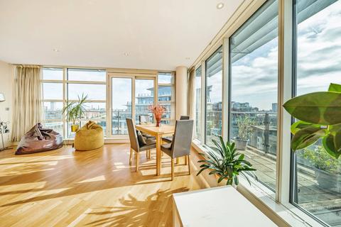 3 bedroom flat for sale, Battersea Reach, Wandsworth Town, London, SW18