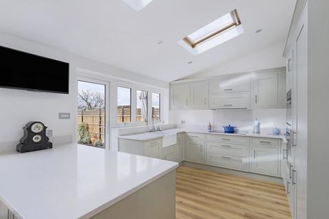 53 Cloverly Road, Ongar, CM5 9BX