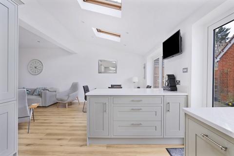 53 Cloverly Road, Ongar, CM5 9BX