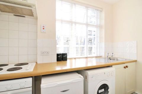 1 bedroom flat to rent, Falmer House, London W1U