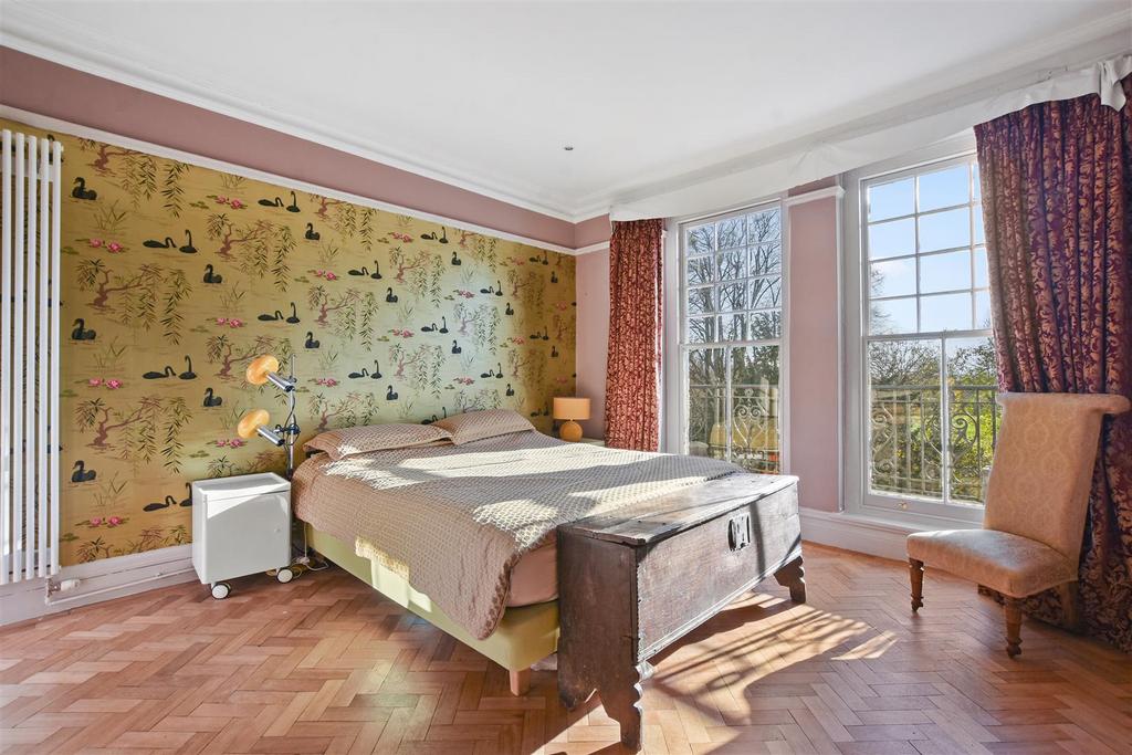 31 Brookfield Mansions - Bedroom 1.JPG