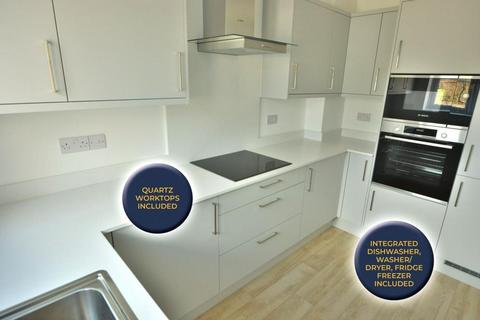 2 bedroom end of terrace house for sale, Platinum Way, Corfe Mullen, BH21 3EX