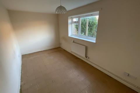 1 bedroom ground floor flat for sale, Mentmore Road, Ramsgate, Kent