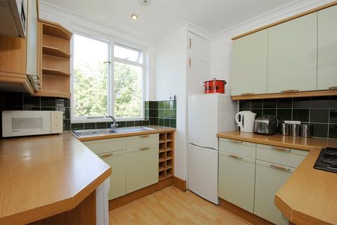 1 bedroom flat for sale, Askew Road, Shepherd's Bush W12