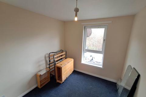 2 bedroom flat to rent, Maukinfauld Road, Glasgow