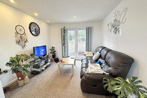 2 bedroom flat for sale, Bishpool View, Newport