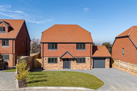 5 bedroom detached house for sale, Bradshaw Close, Winchelsea Road, Guestling, Hastings