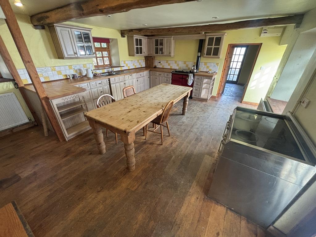 Kitchen (second image)