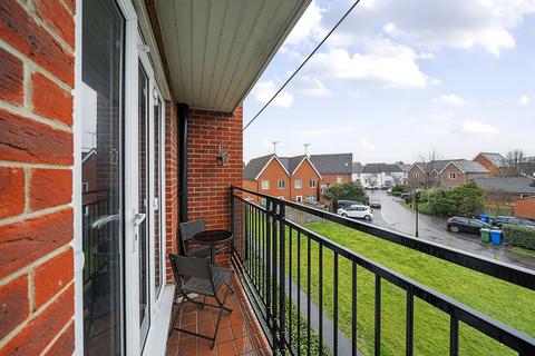 2 bedroom apartment for sale, Crocus Drive, Sittingbourne, Kent