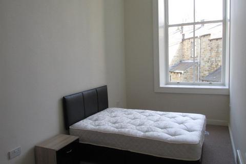 2 bedroom flat to rent, Station House, Station Road, Batley, West Yorkshire, WF17