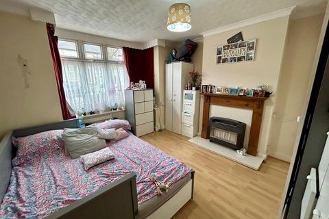 3 bedroom terraced house for sale, Frankland Road, London