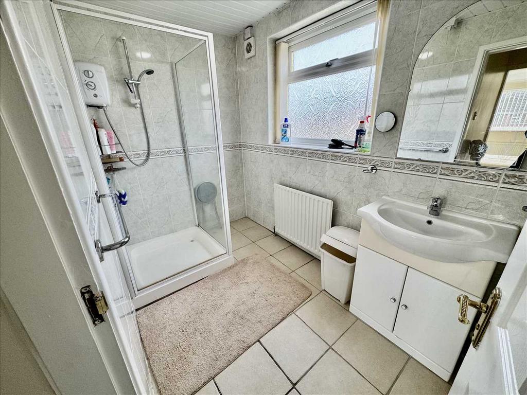 Adjoining SHOWER