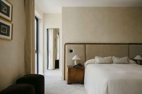 1 bedroom apartment for sale, Graphite Square, London SE11