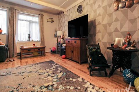 4 bedroom house to rent, Longmead Road , Hayes , Middlesex