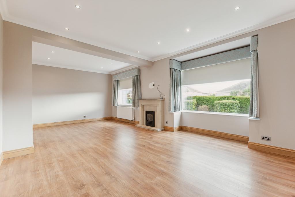 House in Glasgow, Hillfoot, East Dunbartonshire - View 2