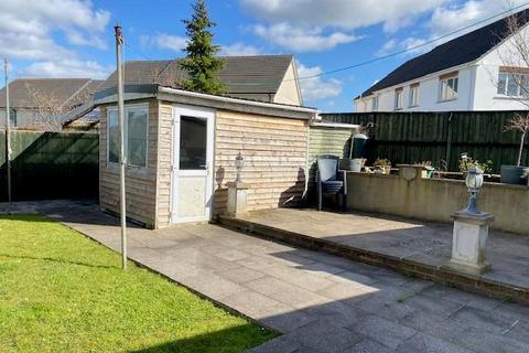 3 bedroom detached bungalow for sale, Gerddi Mair, St. Clears