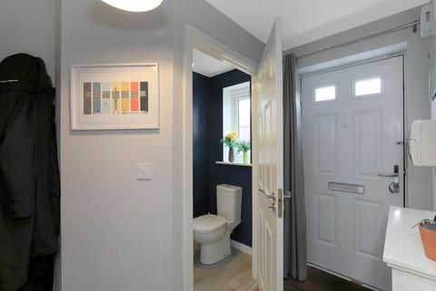 3 bedroom end of terrace house for sale, Settle Vale, Morley