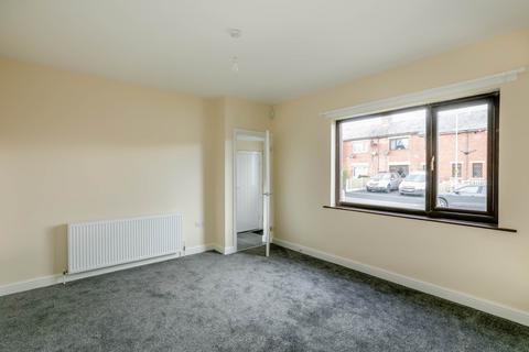 2 bedroom terraced house to rent, Whitehall Grove, Drighlington