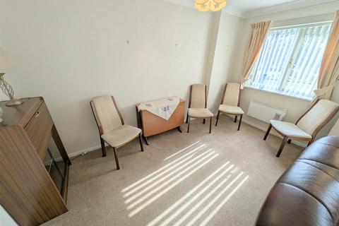 1 bedroom apartment for sale, Chestnut House, Brook Court, Sandbach