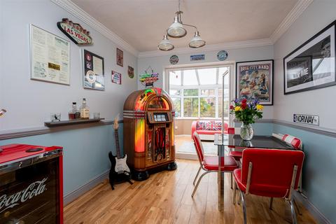 2 Brunswick Close, Strensall, York, YO32 5ZT