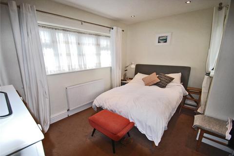 2 bedroom apartment for sale, Shepherds Close, Beaconsfield, Buckinghamshire, HP9