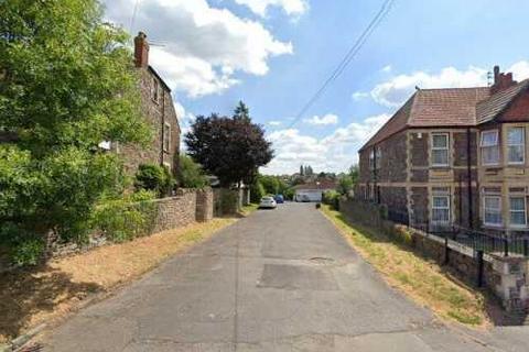 Garage to rent, Glenview Road, Bristol BS4