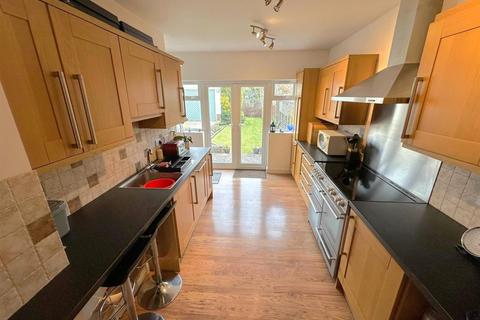 3 bedroom semi-detached house for sale, Jubilee Road, Aldershot